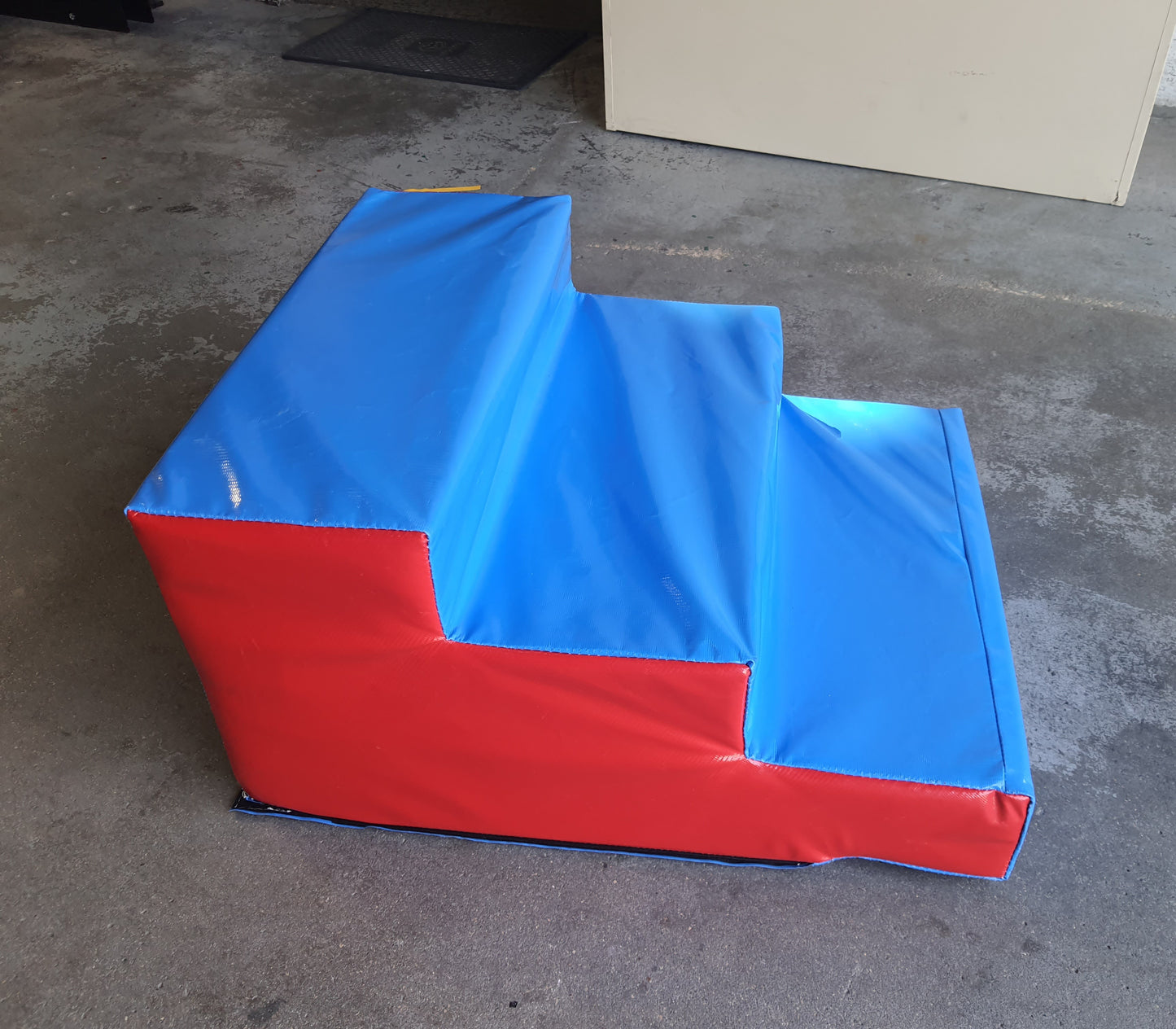 Soft Play 3-Tier Step